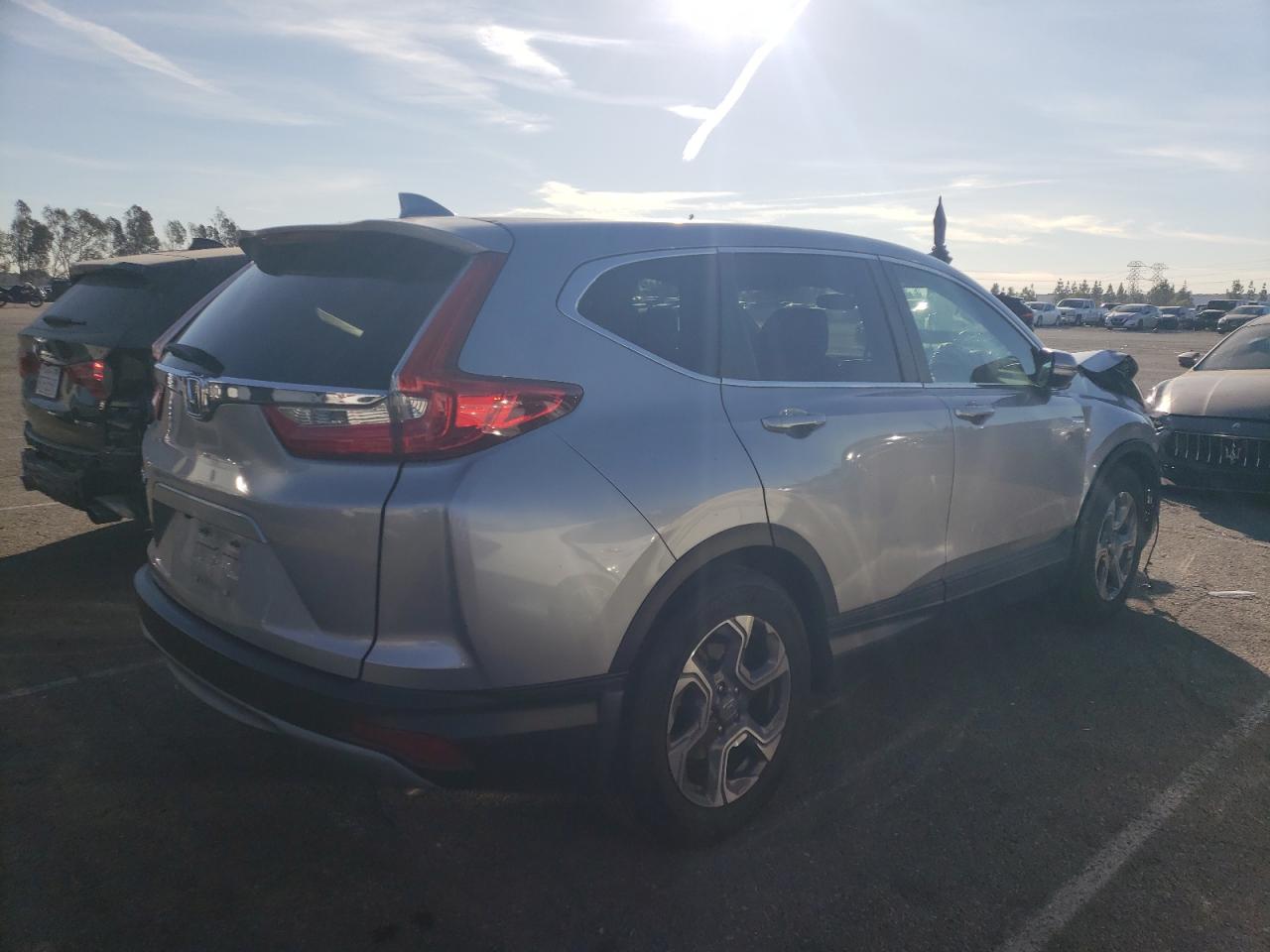 Изображение 3 2018 HONDA CR-V EX 2018 с VIN 7FARW1H57JE032530