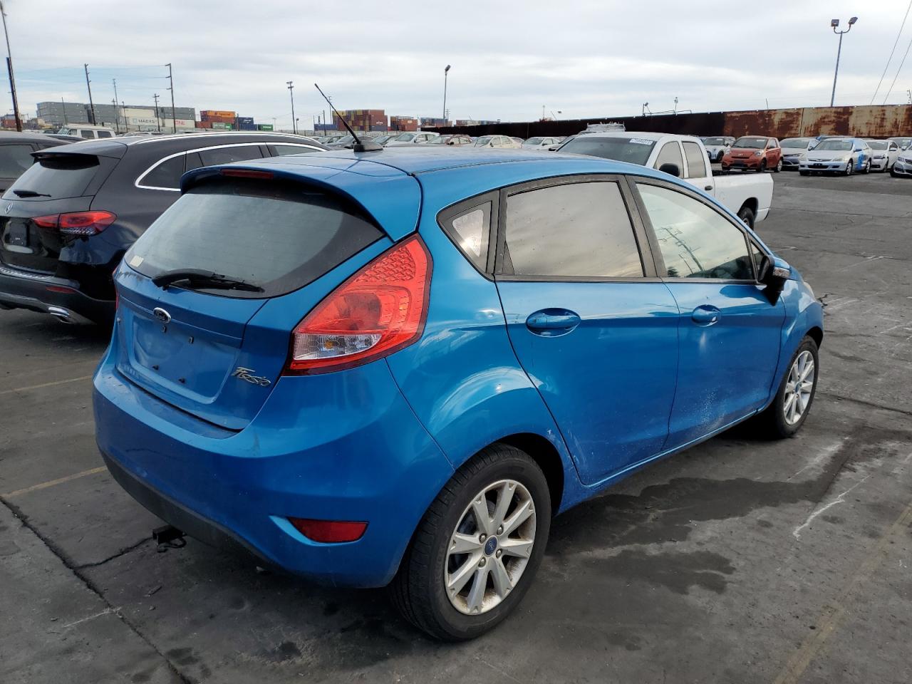 Image 3 of 2013 FORD FIESTA SE 2013 with VIN 3FADP4EJ0DM203629