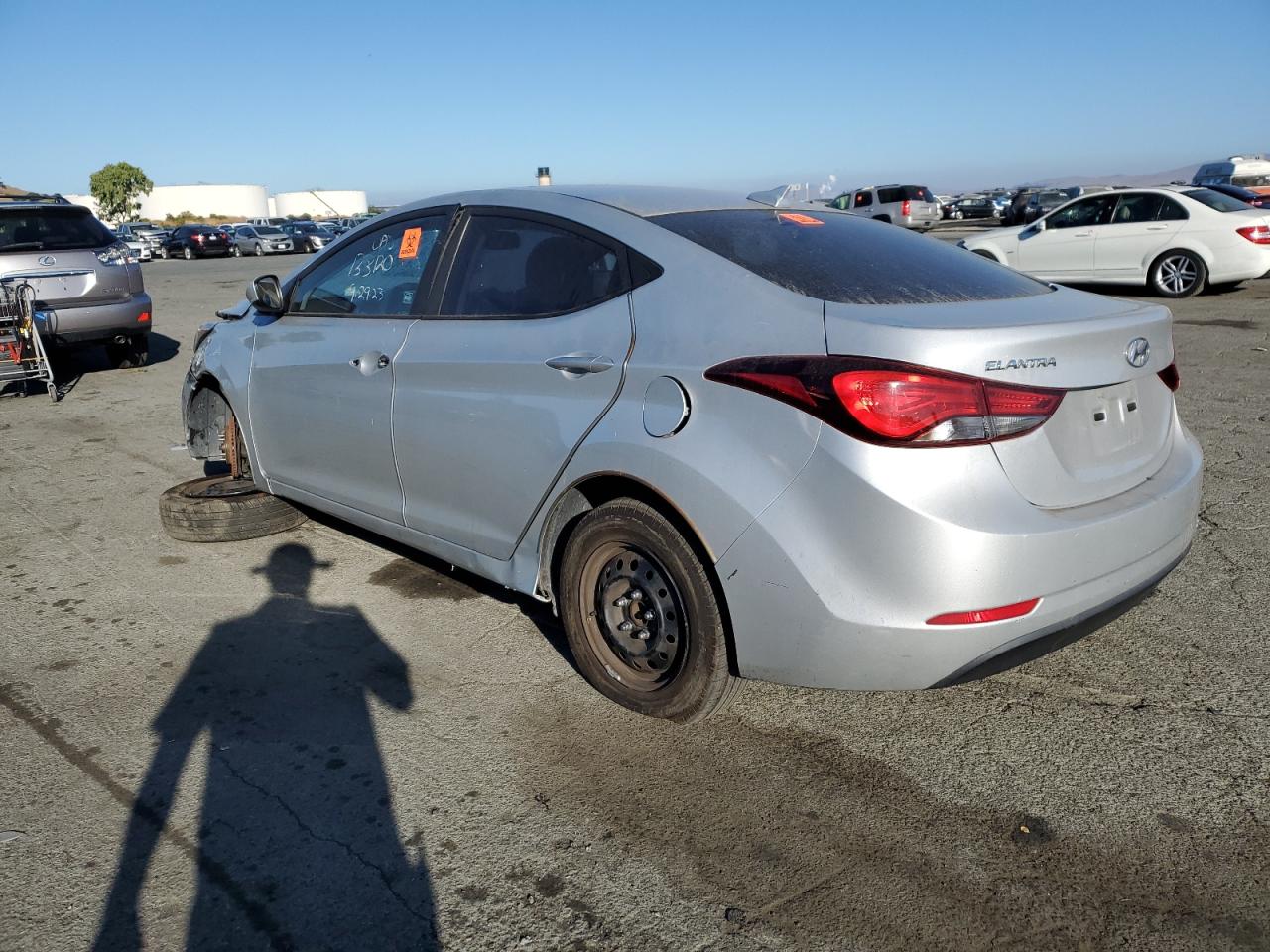 Image 2 of 2016 HYUNDAI ELANTRA SE 2016 with VIN 5NPDH4AE6GH781549