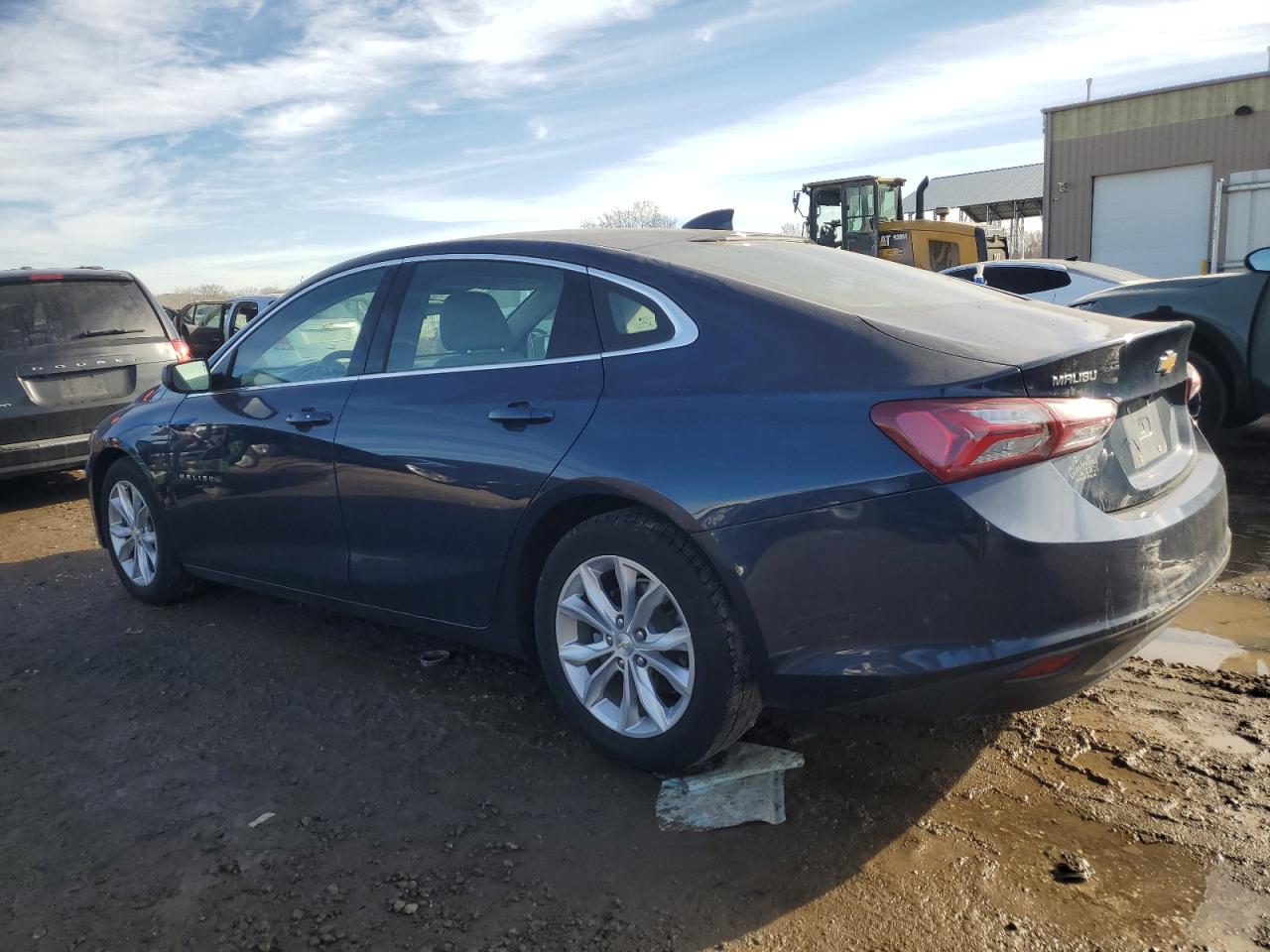 Image 2 of 2019 CHEVROLET MALIBU LT 2019 with VIN 1G1ZD5ST1KF131849