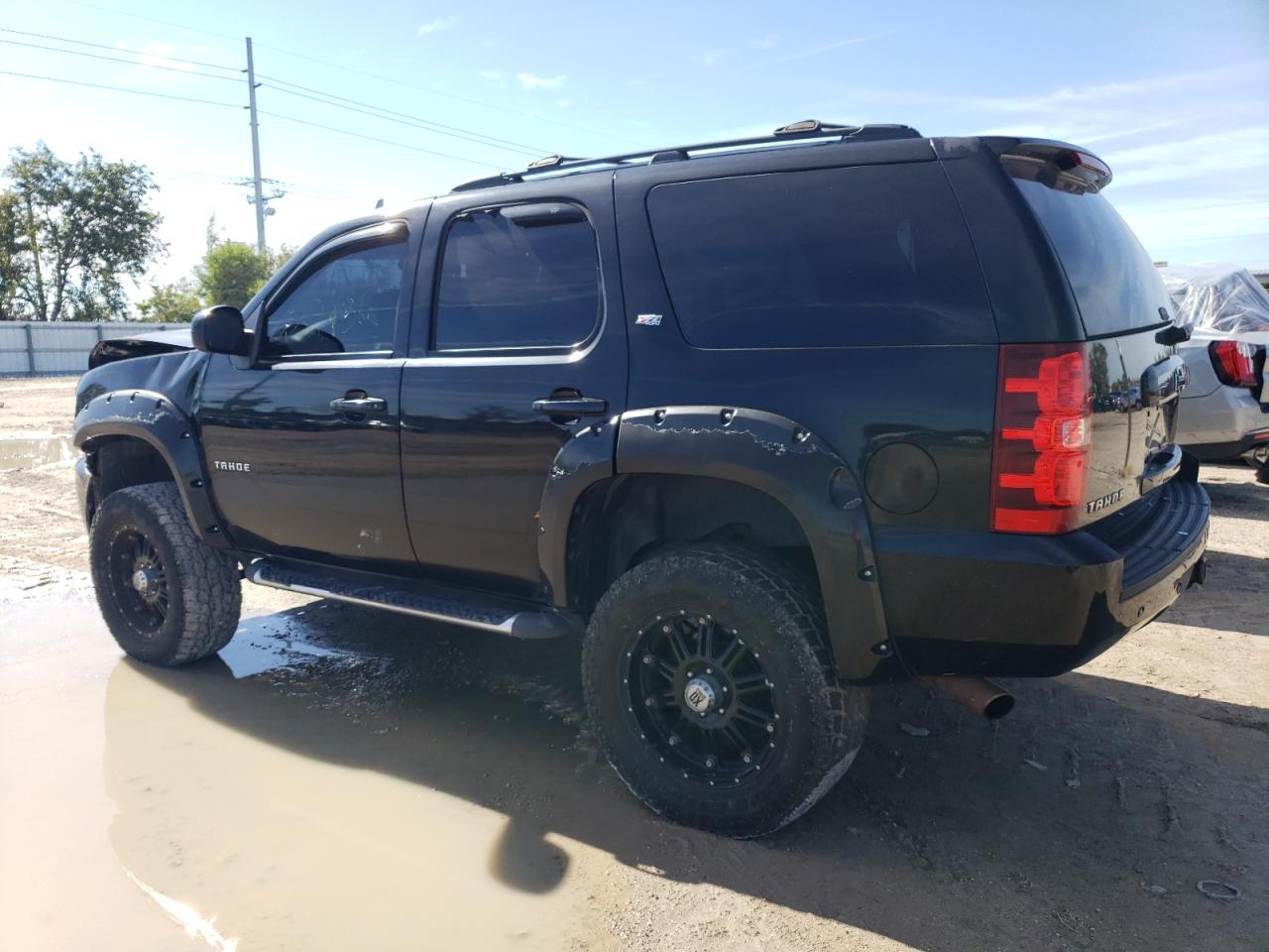 Изображение 2 2011 CHEVROLET TAHOE K1500 LT 2011 с VIN 1GNSKBE06BR251036