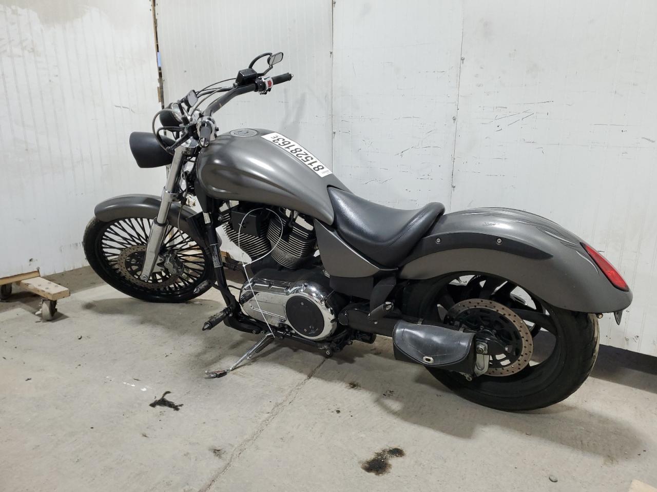 Image 3 of 2005 VICTORY MOTORCYCLES VEGAS  2005 with VIN 5VPGB16D153007670