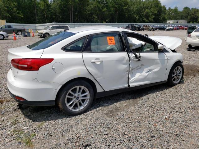 Image 3 of 2017 FORD FOCUS SE 2017 with VIN 1FADP3F23HL271402