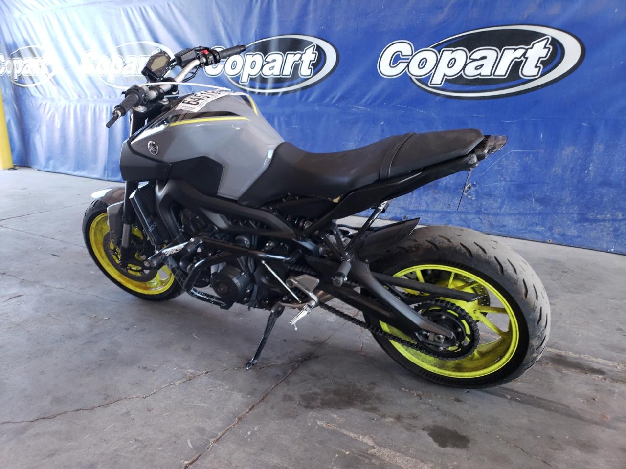 Изображение 3 Yamaha Fz09 2016 с VIN JYARN33E2GA010675