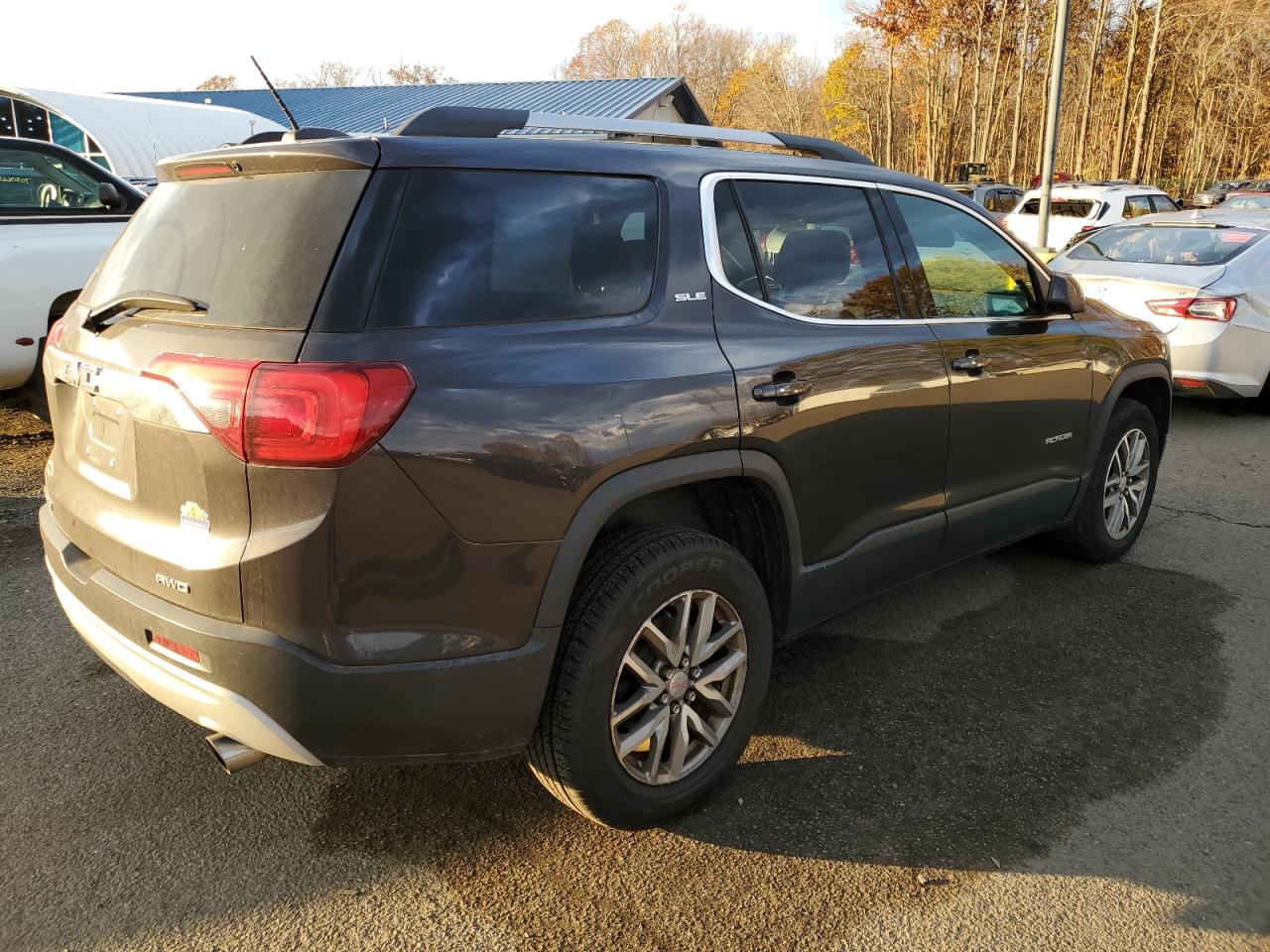 Изображение 3 2017 GMC ACADIA SLE 2017 с VIN 1GKKNSLS9HZ158108