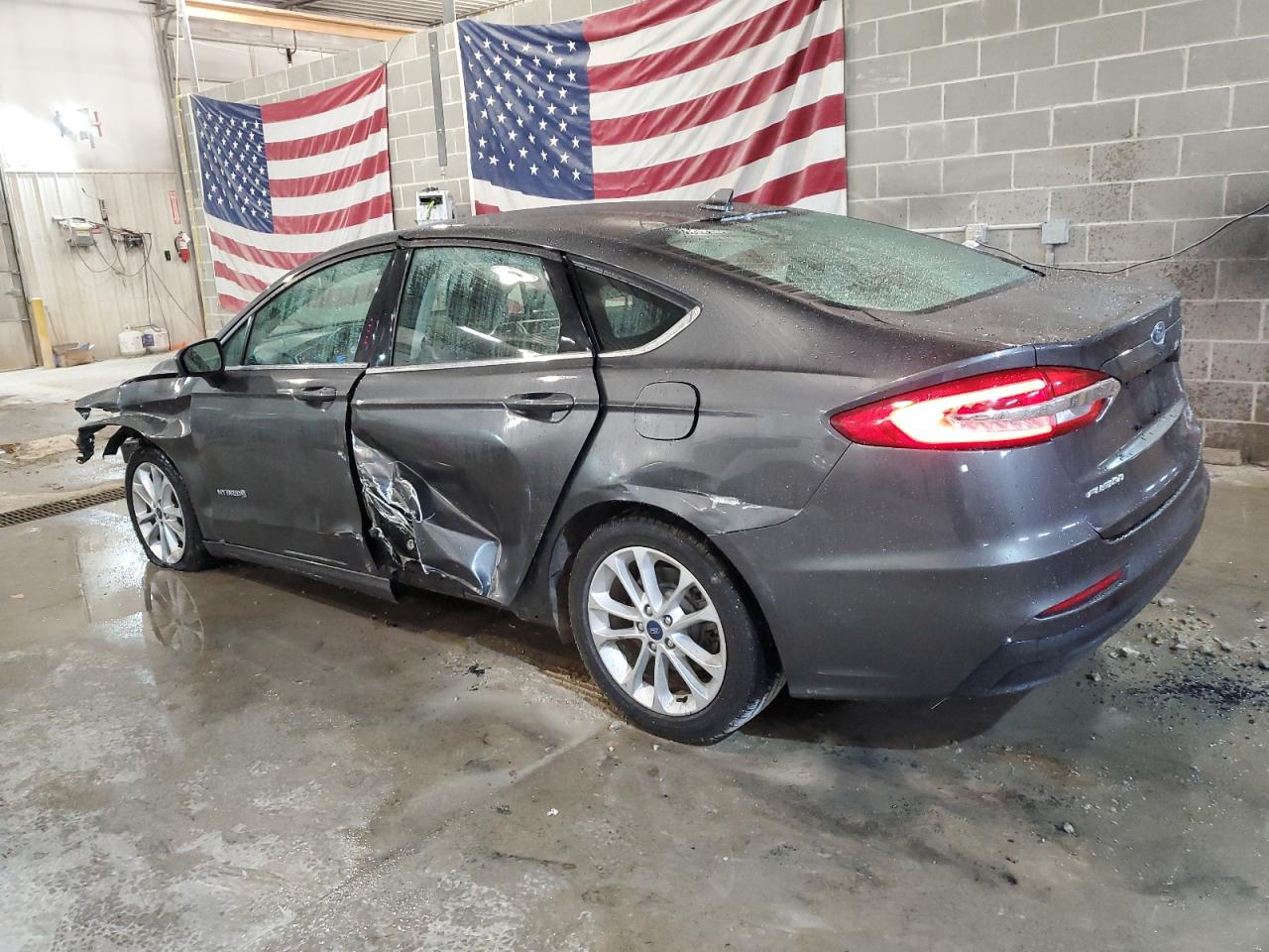 Obraz 2 z 2019 FORD FUSION SE 2019 z VIN 3FA6P0LUXKR185428