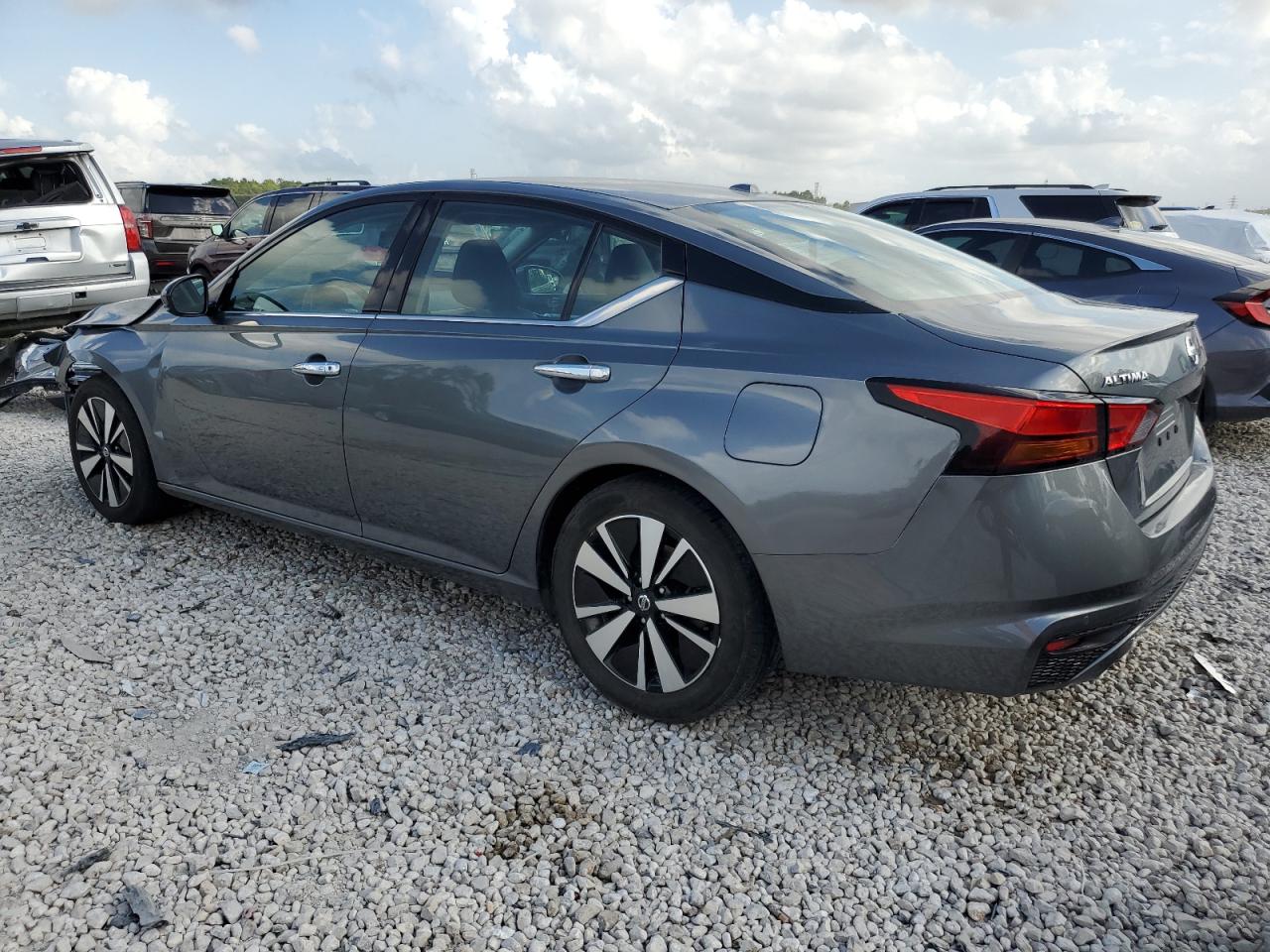 Изображение 2 2019 NISSAN ALTIMA SL 2019 с VIN 1N4BL4EV5KC256265