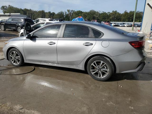 Изображение 2 2023 KIA FORTE LX 2023 с VIN 3KPF24AD3PE631372