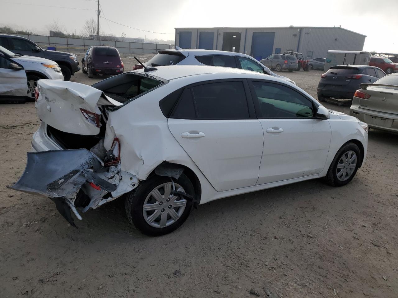 Obraz 3 z 2023 KIA RIO LX 2023 z VIN 3KPA24ADXPE580396