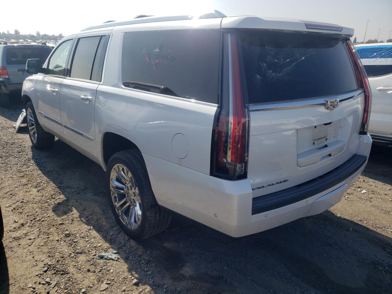 Image 2 of Cadillac Escalade Esv Premium Luxury 2018 with VIN 1GYS4JKJXJR197534
