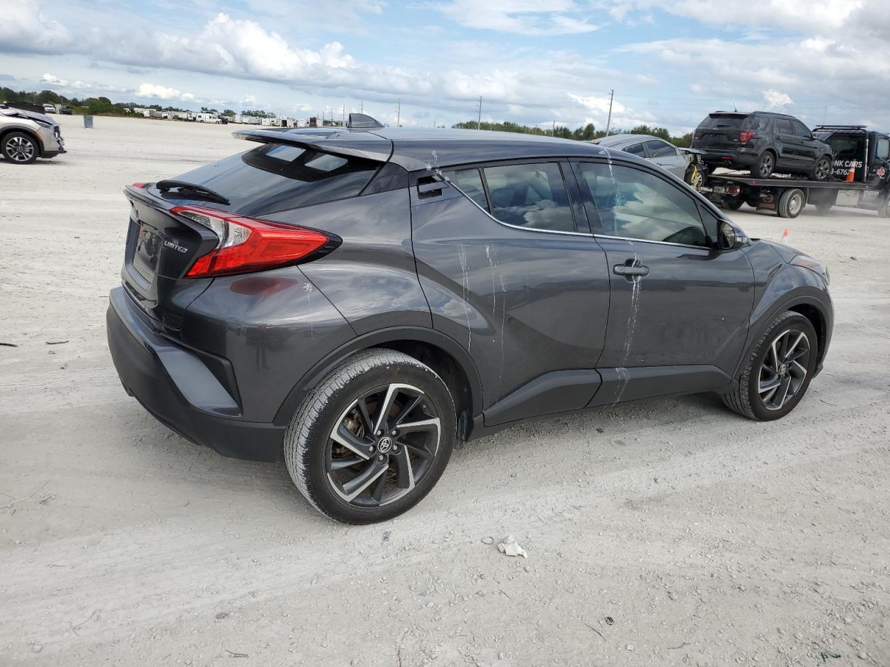 Image 3 of 2021 TOYOTA C-HR XLE 2021 with VIN NMTKHMBX1MR119521