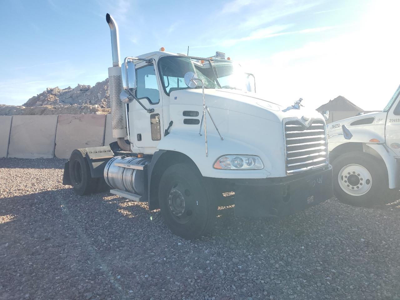 Obraz 2006 MACK 600 CXN600 2006