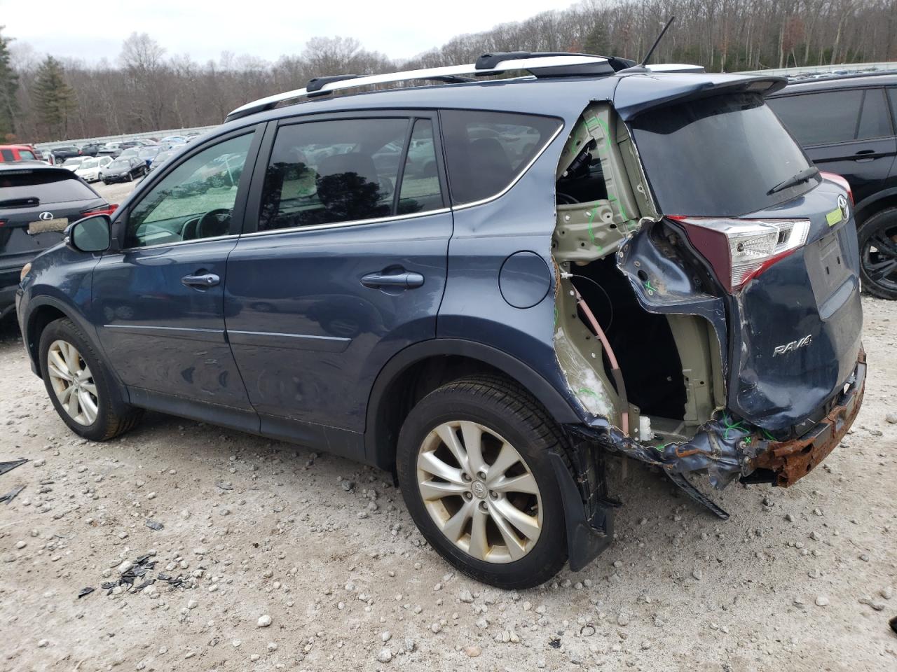 Image 2 of 2013 TOYOTA RAV4 LIMITED 2013 with VIN 2T3DFREV6DW066370