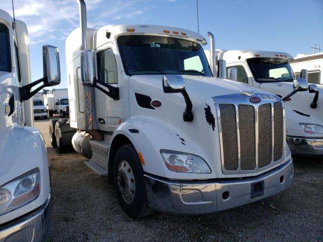 2017 PETERBILT 579  2017 image