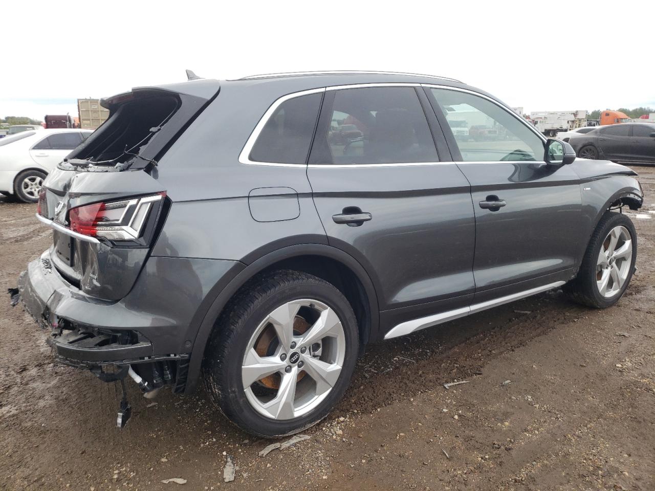 Obraz 3 z 2022 AUDI Q5 PRESTIGE 45 2022 z VIN WA1FAAFY1N2052351