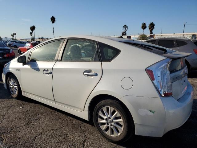 Image 2 of 2015 TOYOTA PRIUS PLUG-IN  2015 with VIN JTDKN3DP5F3070216