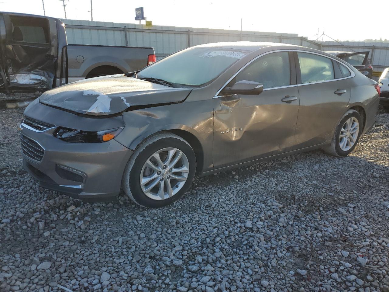 Obraz 1 z 2017 CHEVROLET MALIBU LT 2017 z VIN 1G1ZE5ST5HF158297