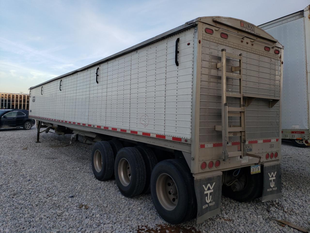 Image 3 of 2020 WILSON GRAIN TRLR 2020 with VIN 1W14503A4L2272864