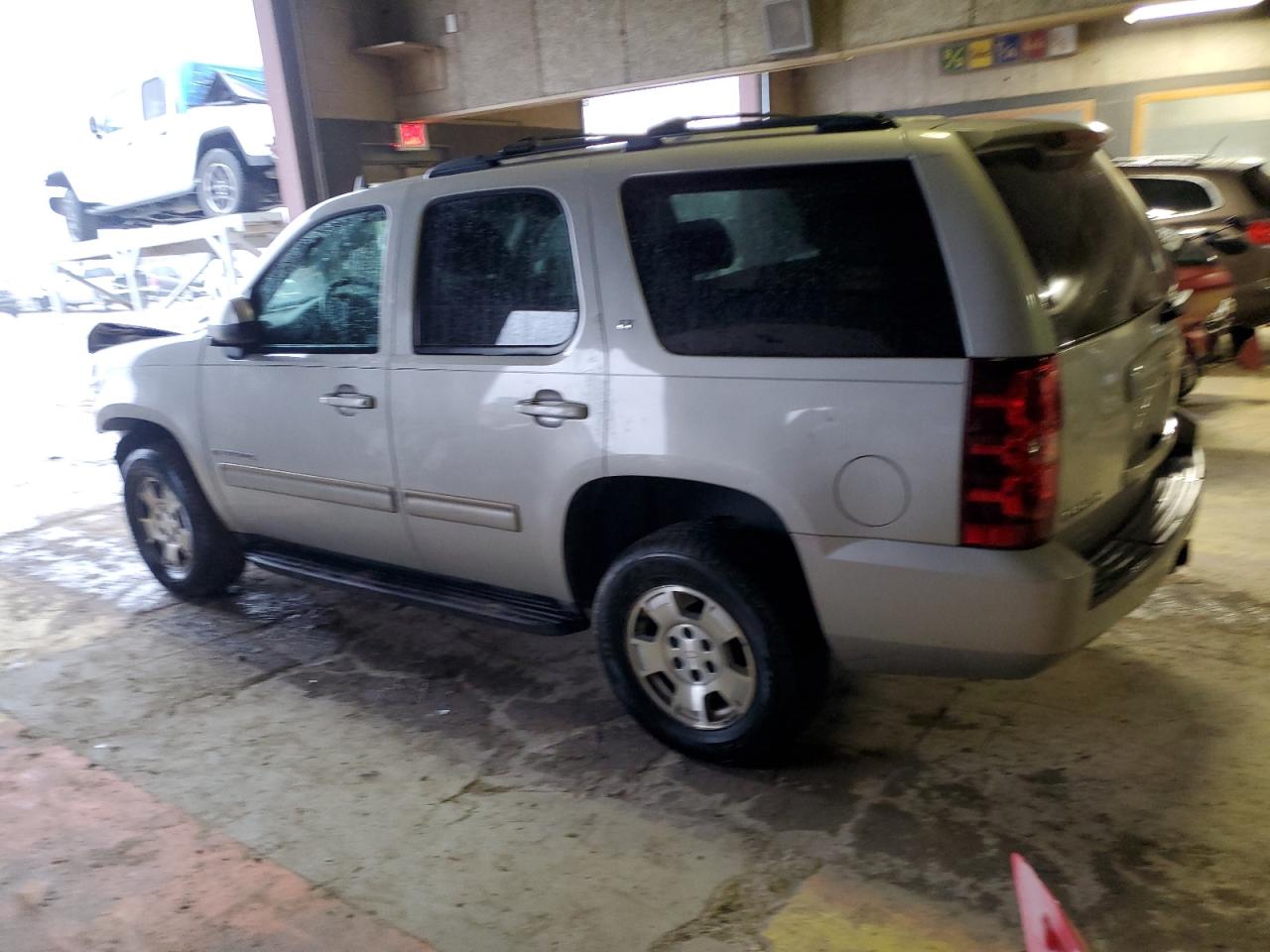 Obraz 2 z 2009 CHEVROLET TAHOE K1500 LT 2009 z VIN 1GNFK23029R261397