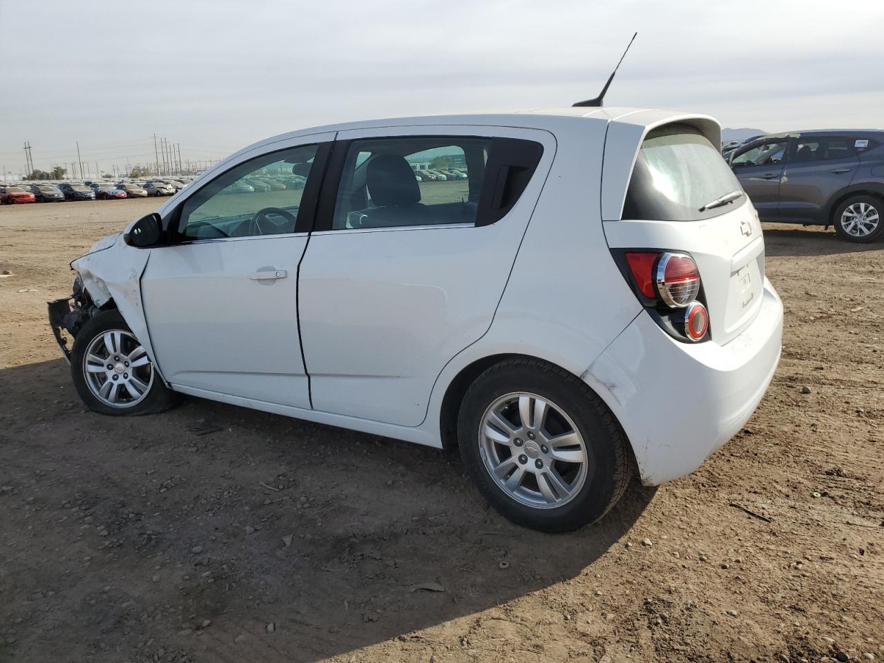 Obraz 2 z 2013 CHEVROLET SONIC LT 2013 z VIN 1G1JC6SG7D4185339