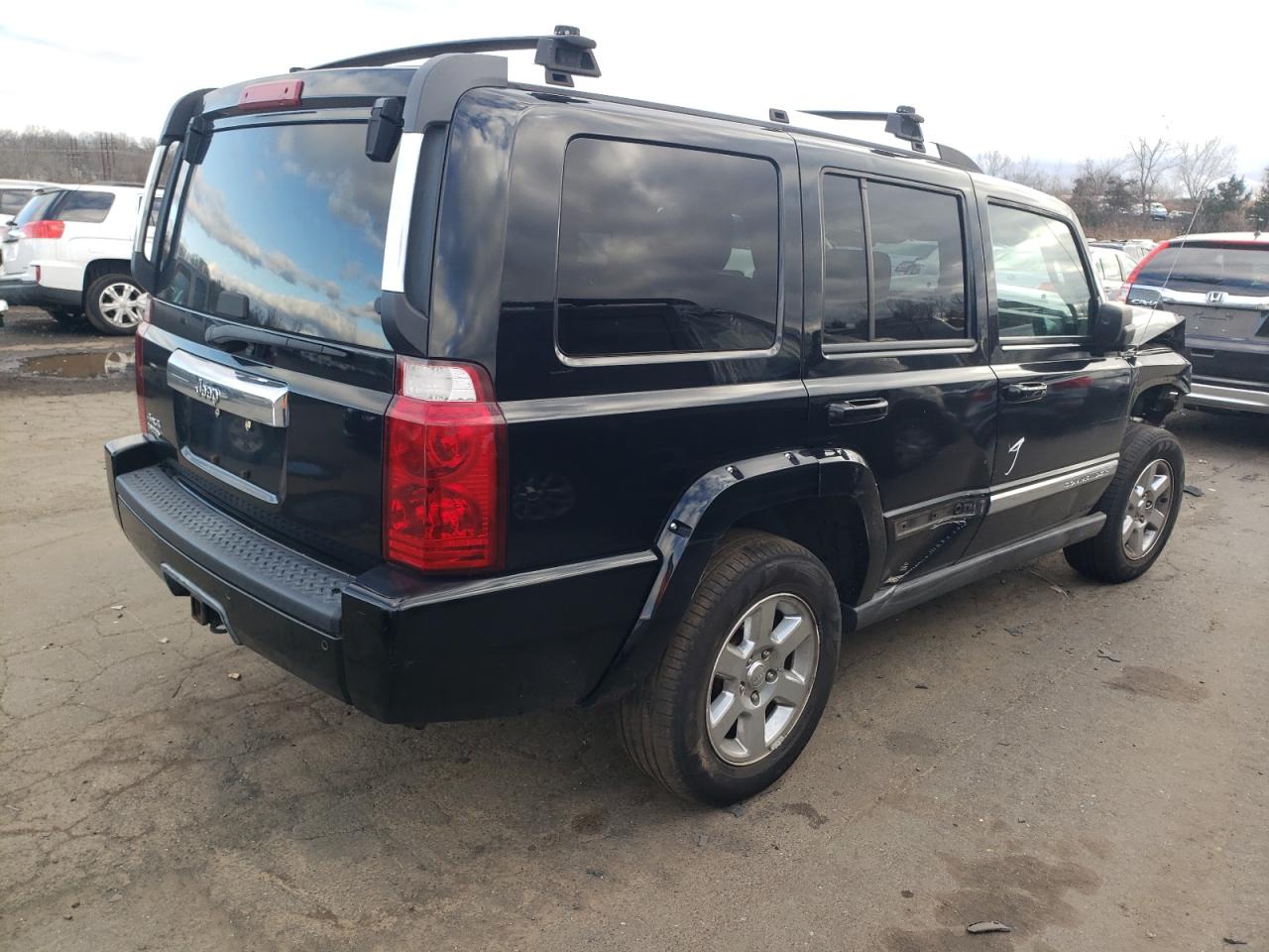 Image 3 of 2006 JEEP COMMANDER LIMITED 2006 with VIN 1J8HG58N36C198780