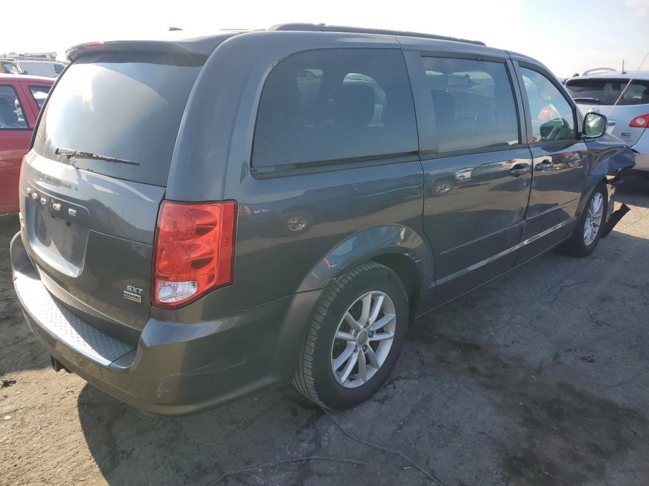 Obraz 3 z 2016 DODGE GRAND CARAVAN SXT 2016 z VIN 2C4RDGCG4GR376505