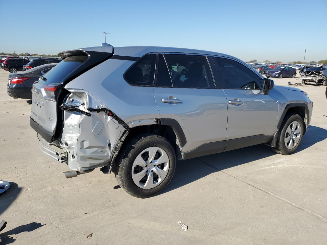 Изображение 3 2022 TOYOTA RAV4 LE 2022 с VIN 2T3H1RFV0NC213557