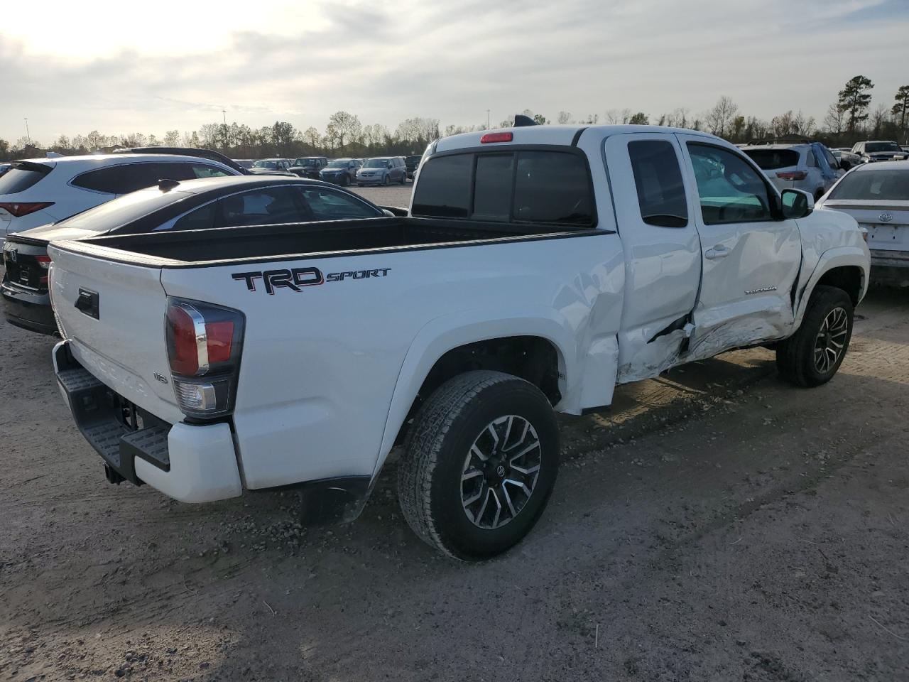 Изображение 3 Toyota Tacoma Access Cab 2023 с VIN 3TYRZ5CNXPT028787