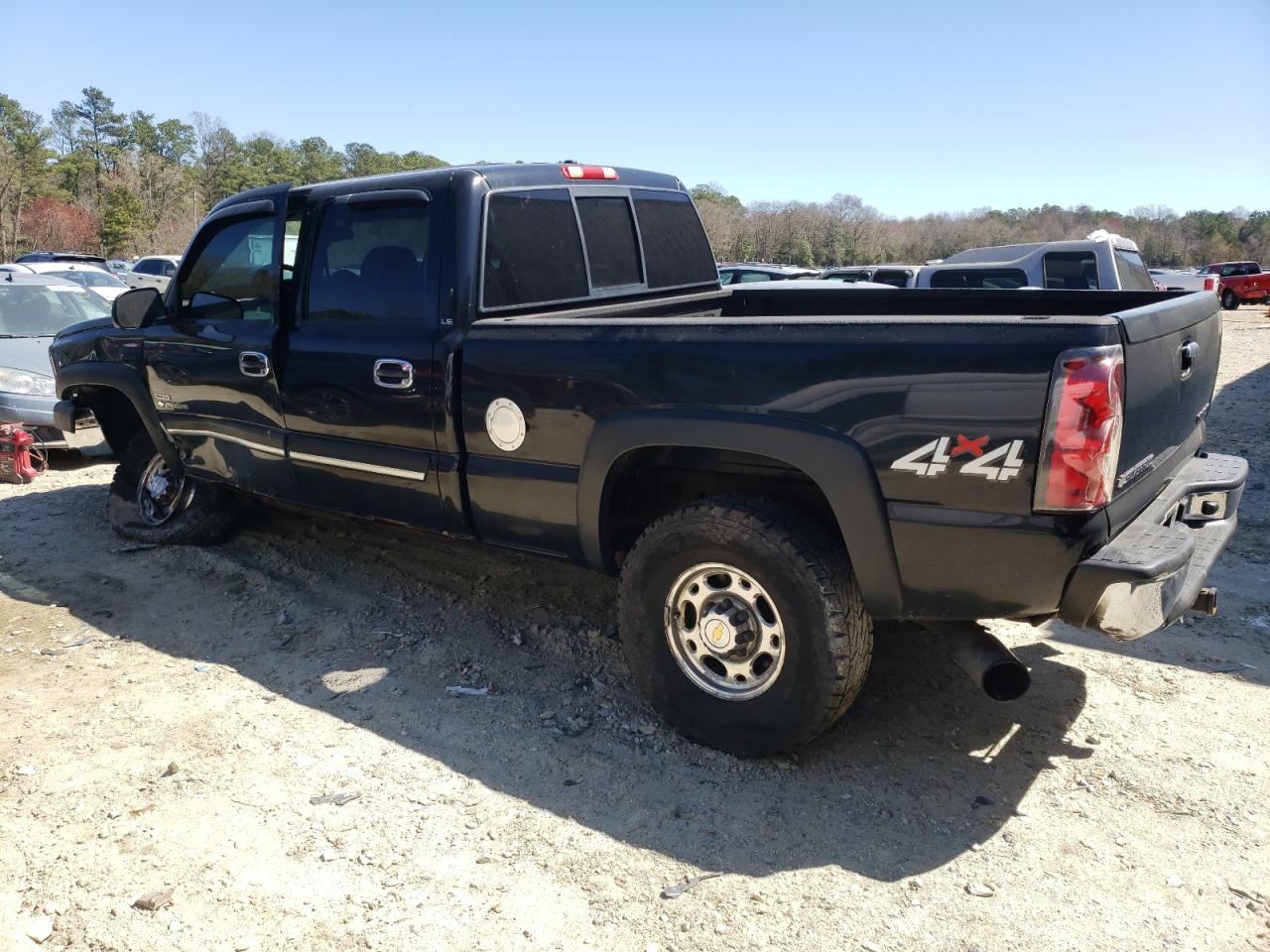 Изображение 2 2005 CHEVROLET SILVERADO K2500 HEAVY DUTY 2005 с VIN 1GCHK23235F861571