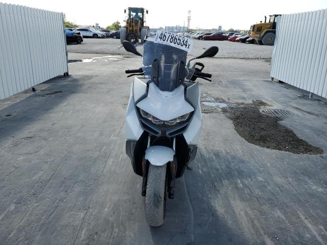 Image 2 of 2023 BMW C 400 GT 2023 with VIN WB40C6304PS910917