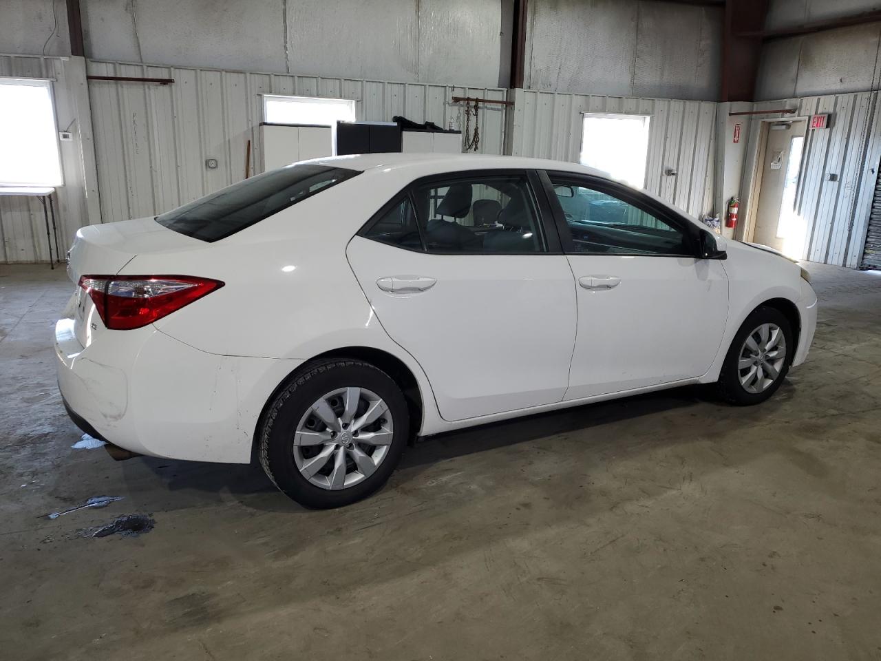 Image 3 of 2014 TOYOTA COROLLA L 2014 with VIN 2T1BURHE7EC213168