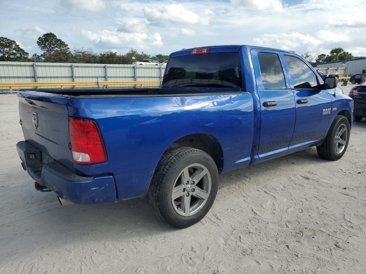 Изображение 3 2017 RAM 1500 ST 2017 с VIN 1C6RR6FT9HS629538