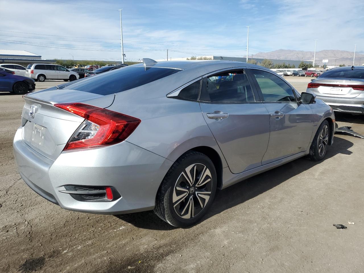 Obraz 3 z 2018 HONDA CIVIC EXL 2018 z VIN JHMFC1F79JX018564