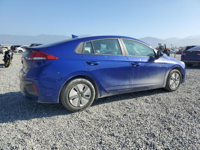 Image 3 of 2022 HYUNDAI IONIQ BLUE 2022 with VIN KMHC65LC5NU268911