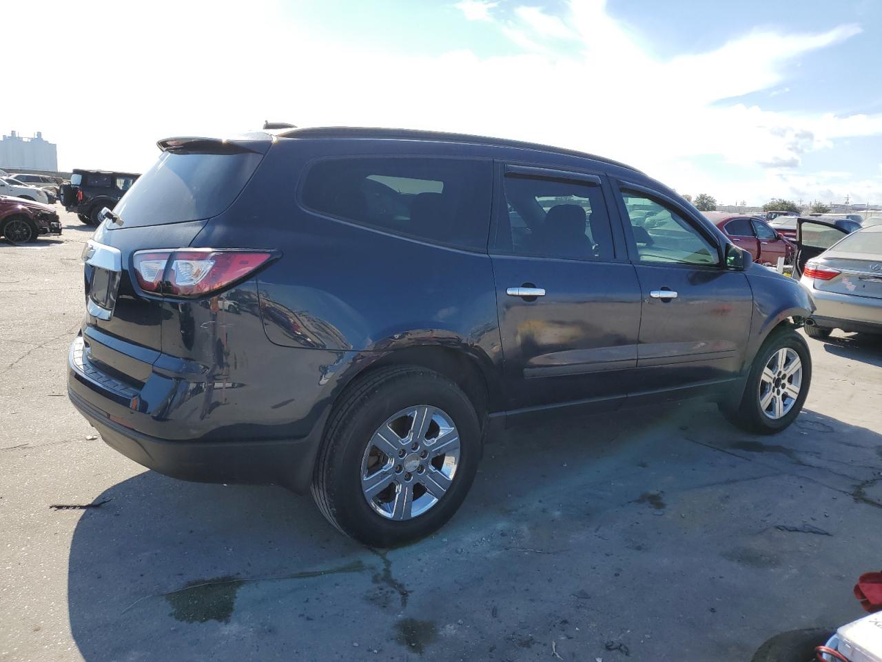 Image 3 of 2017 CHEVROLET TRAVERSE LS 2017 with VIN 1GNKRFKDXHJ175662