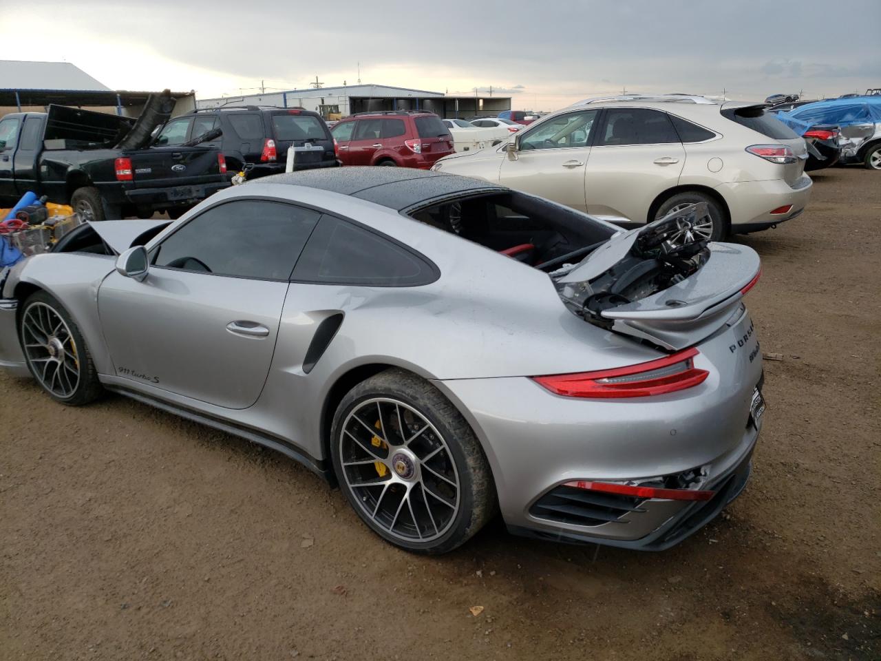 Изображение 2 2017 PORSCHE 911 TURBO 2017 с VIN WP0AD2A94HS166359