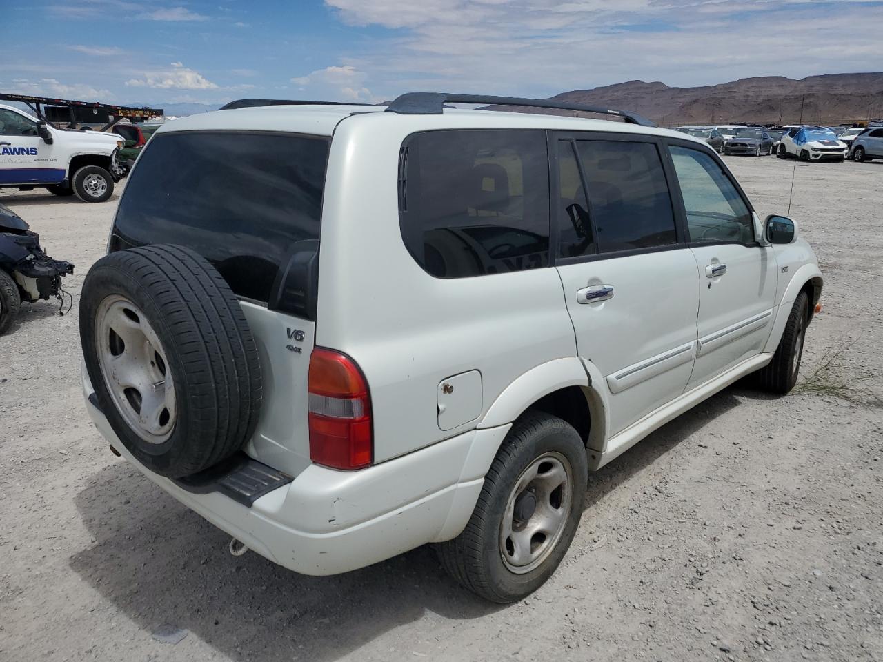 Obraz 3 z 2002 SUZUKI XL7 PLUS 2002 z VIN JS3TX92V624110005