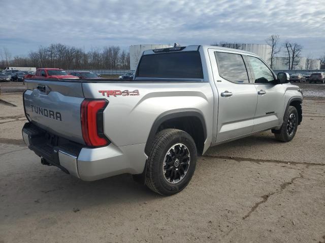 Obraz 3 z 2023 TOYOTA TUNDRA CREWMAX SR 2023 z VIN 5TFLA5DB1PX066495