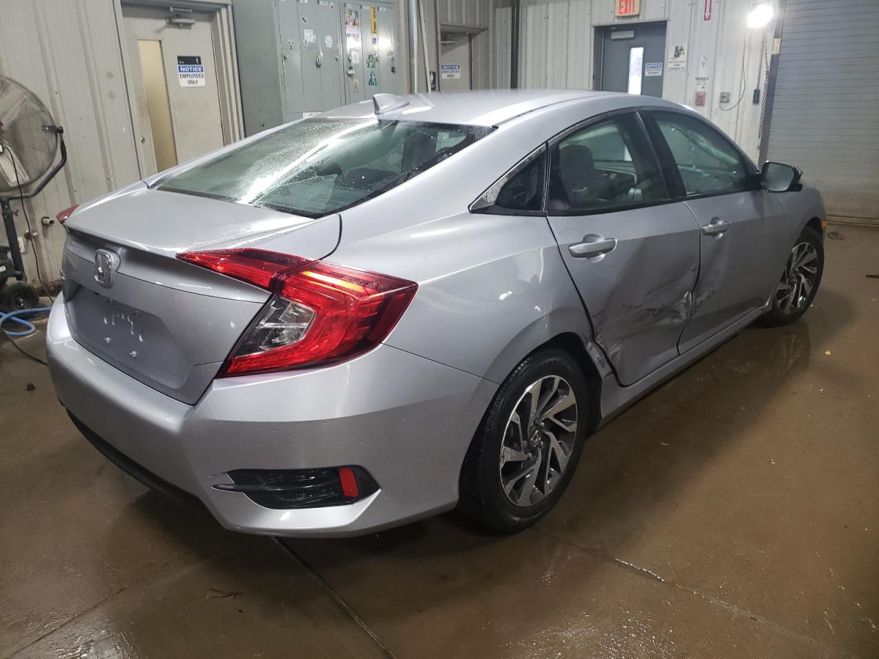 Изображение 3 2018 HONDA CIVIC EX 2018 с VIN 19XFC2F70JE000574