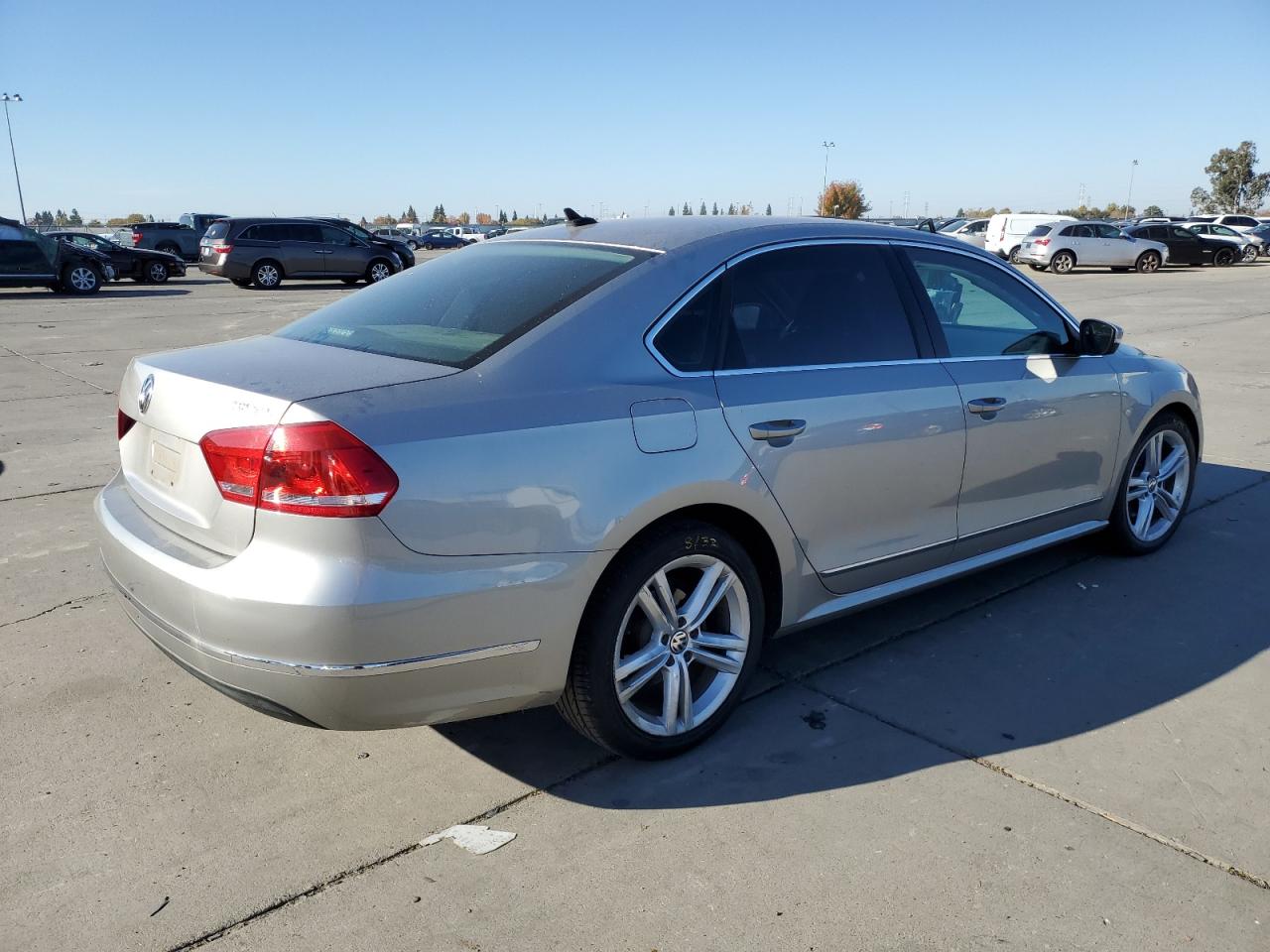 Image 3 of 2014 VOLKSWAGEN PASSAT SEL 2014 with VIN 1VWCN7A36EC046922