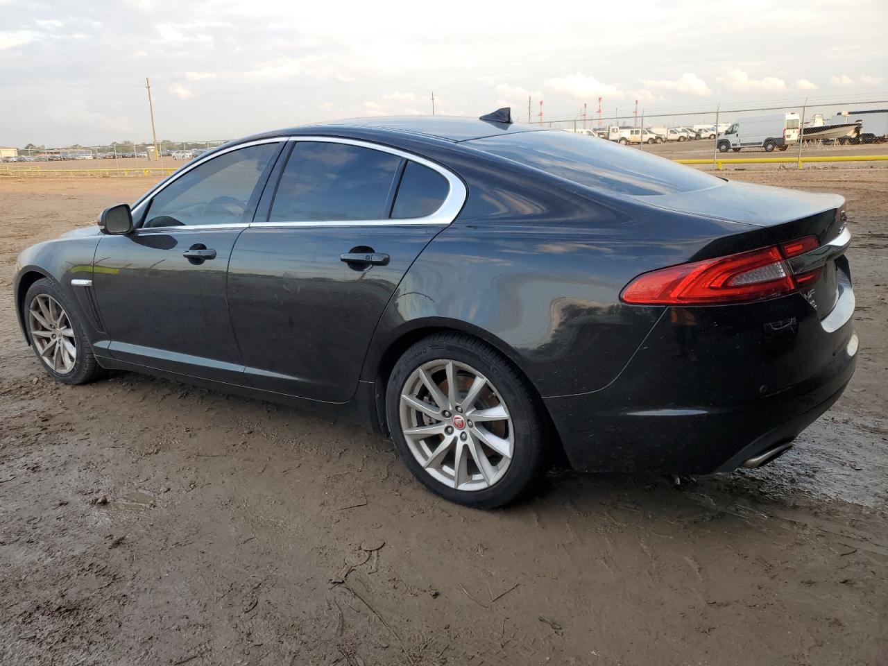 Image 2 of 2015 JAGUAR XF 2.0T PREMIUM 2015 with VIN SAJWA0FS8FPU47273