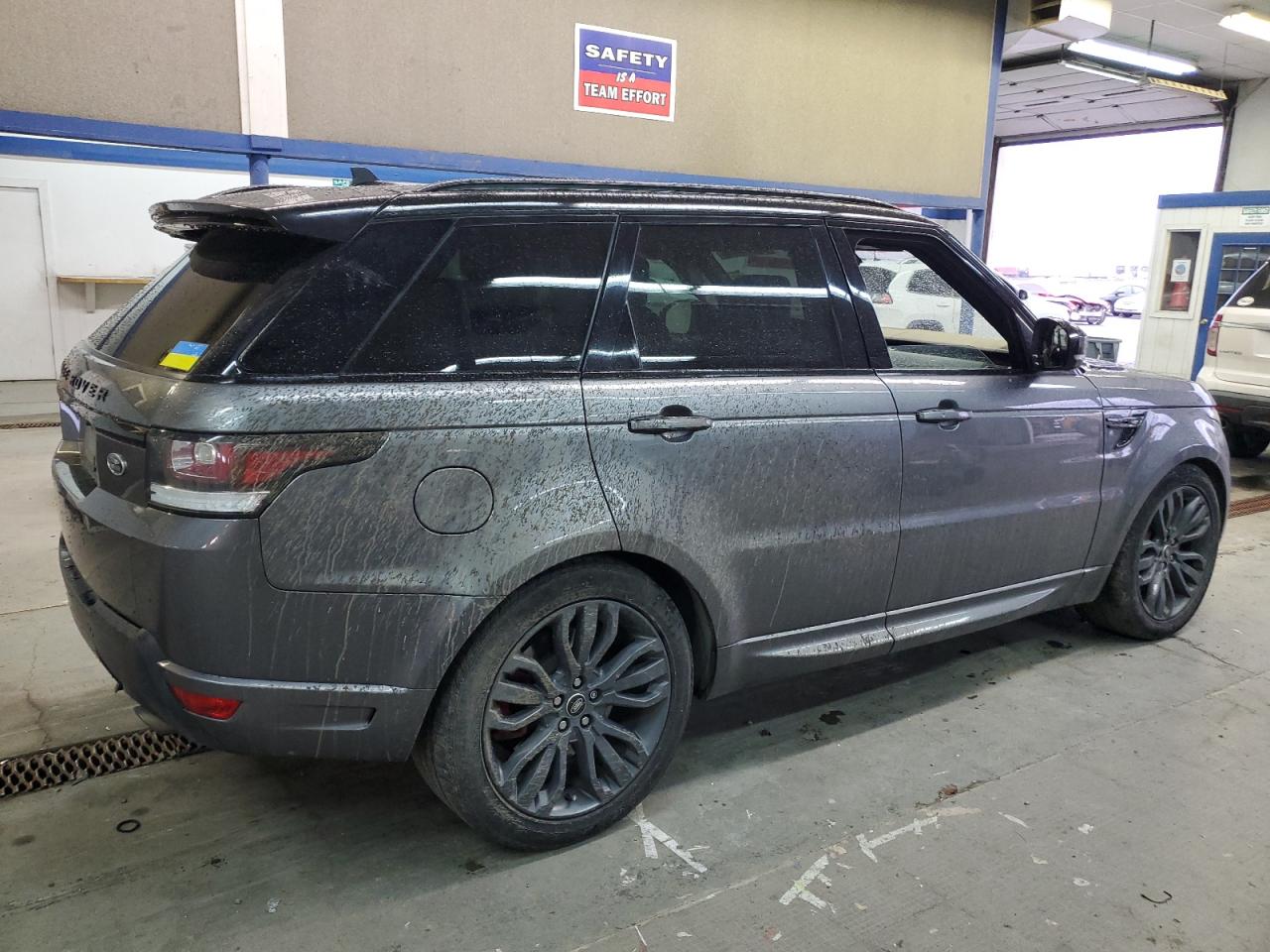 Изображение 3 2016 LAND ROVER RANGE ROVER SPORT HST 2016 с VIN SALWS2PF7GA116352