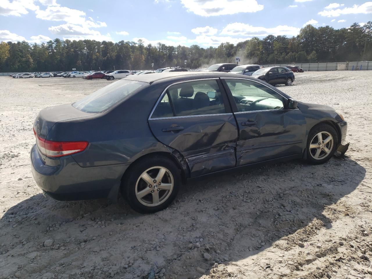 Image 3 of 2004 HONDA ACCORD EX 2004 with VIN JHMCM56654C021374