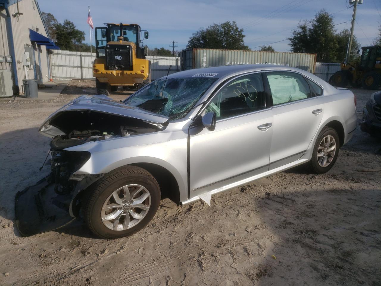 Изображение 1 2017 VOLKSWAGEN PASSAT S 2017 с VIN 1VWAT7A37HC040130