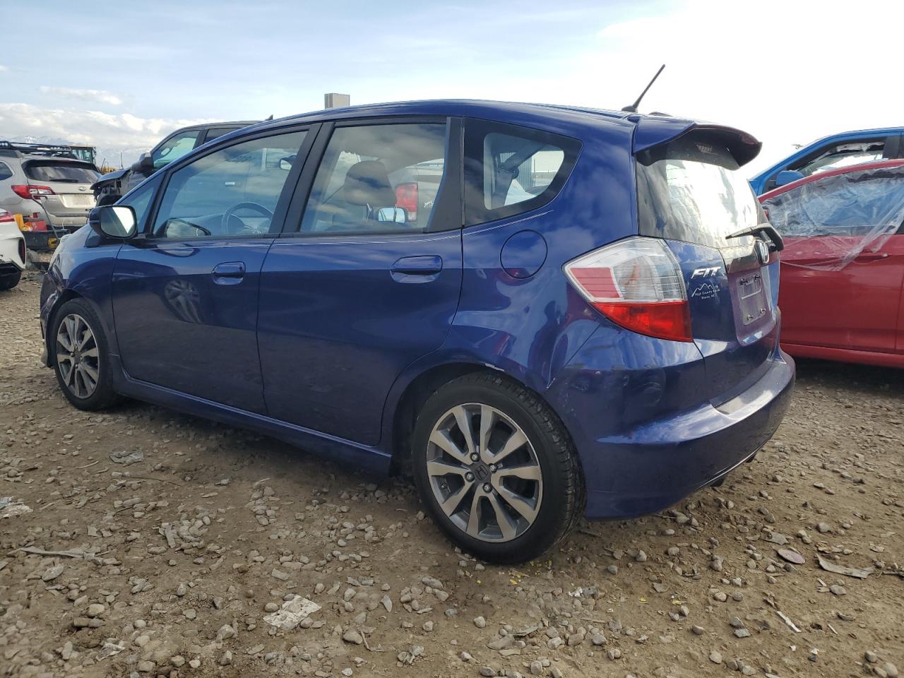 Image 2 of 2013 HONDA FIT SPORT 2013 with VIN JHMGE8H5XDC004297