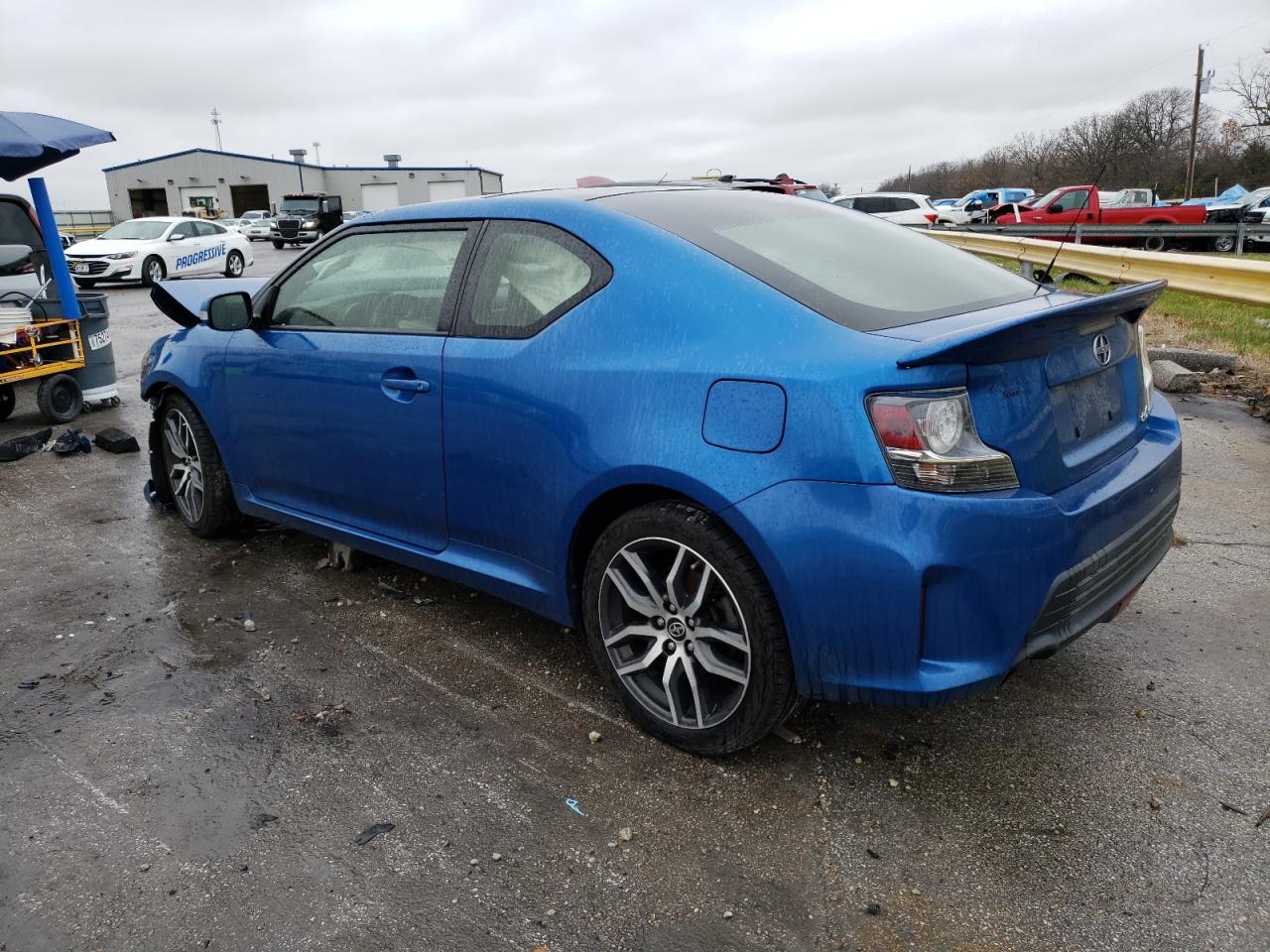 Image 2 of 2014 TOYOTA SCION TC  2014 with VIN JTKJF5C74E3072682