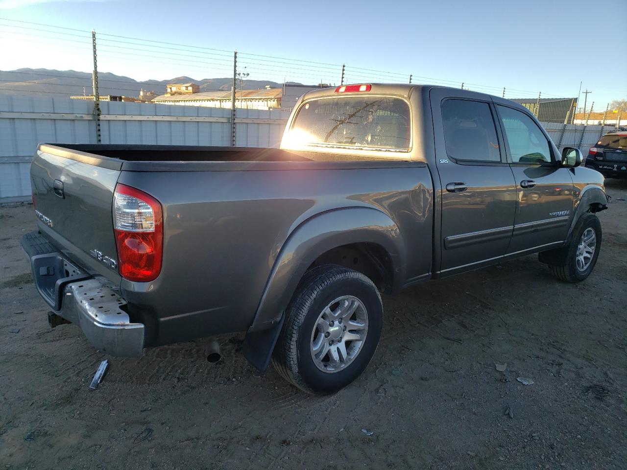 Изображение 3 2004 TOYOTA TUNDRA DOUBLE CAB SR5 2004 с VIN 5TBDT44184S458531