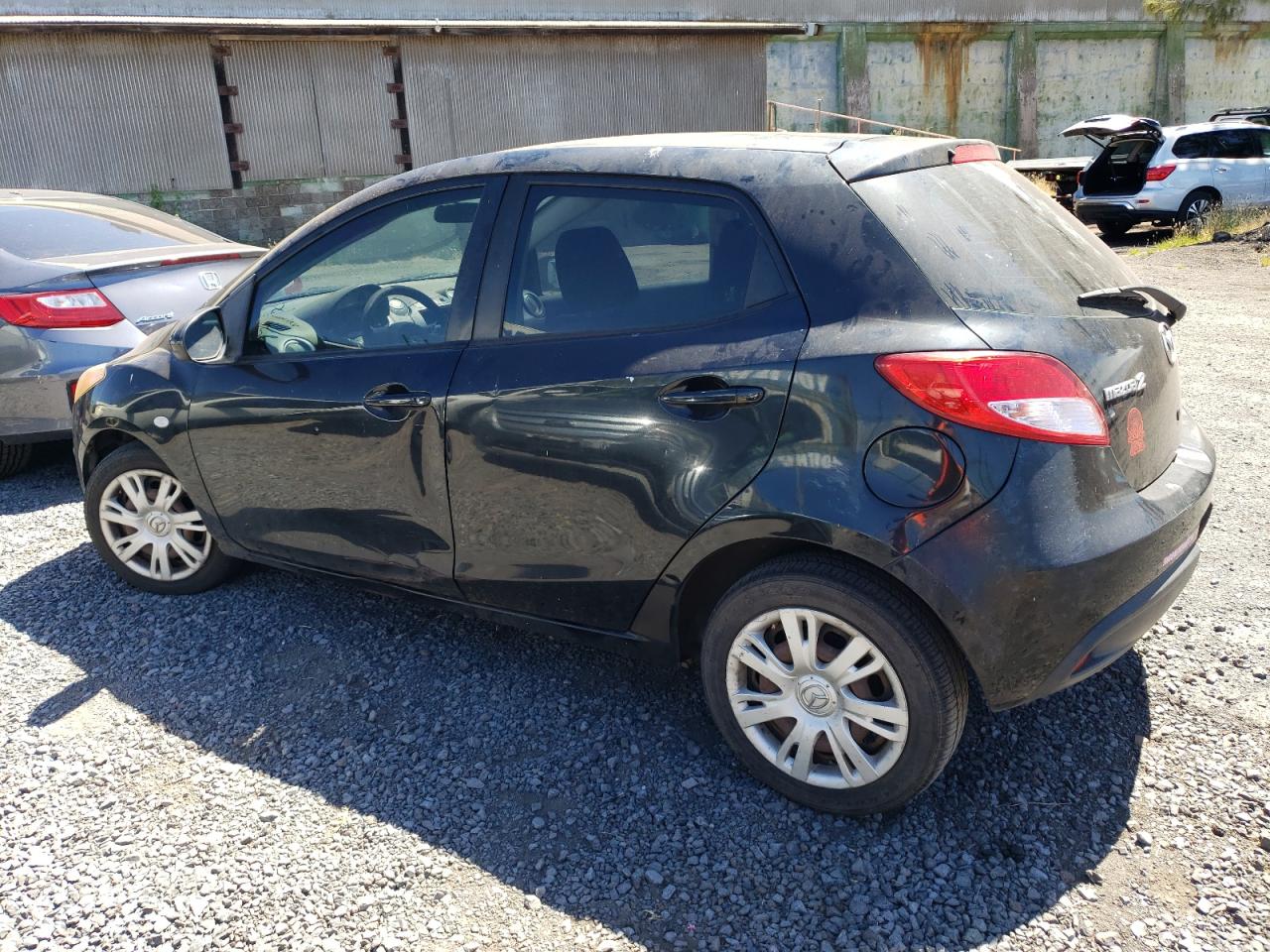 Изображение 2 Mazda Mazda2 Sport 2014 с VIN JM1DE1KY8E0181058