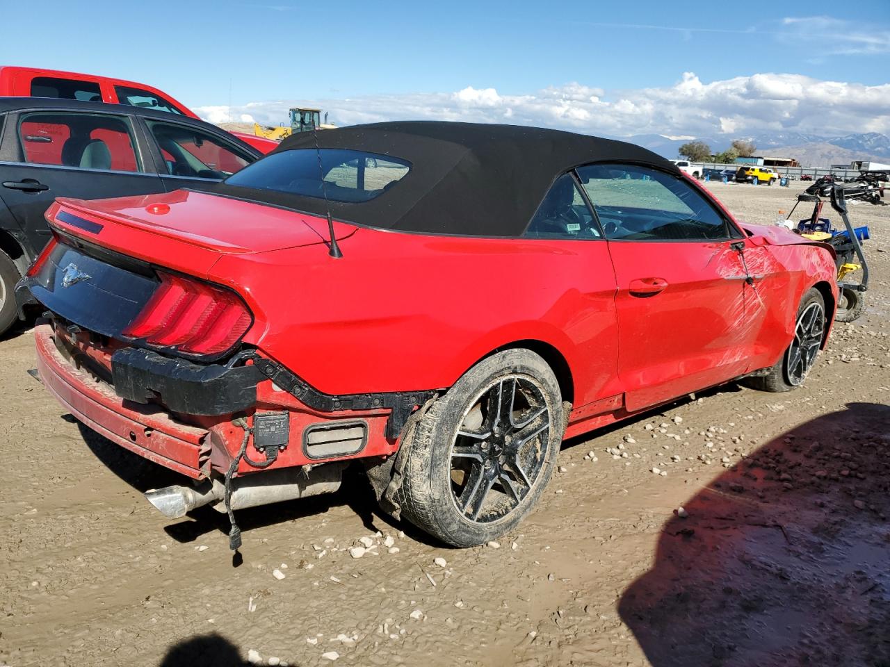 Obraz 3 z 2022 FORD MUSTANG  2022 z VIN 1FATP8UHXN5100291