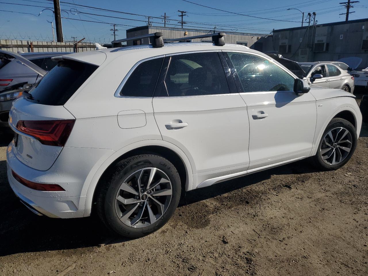 Image 3 of 2023 AUDI Q5 PREMIUM PLUS 45 2023 with VIN WA1EAAFY0P2068748